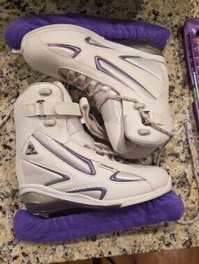 Jackson Ultima Ice Skates with Skate Bag & Purple Accessories Women Size 7.